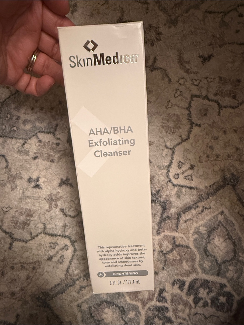 SkinMedica AHA/BHA Exfoliating Cleanser – White